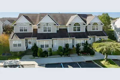 14 Heckscher Spur Drive, East Islip, NY 11730 - Photo 1