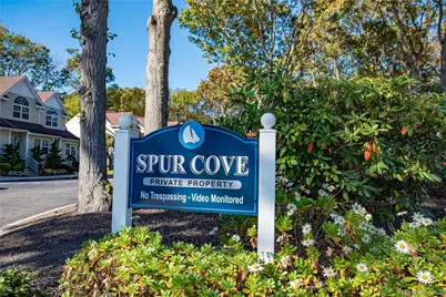 14 Heckscher Spur Drive, East Islip, NY 11730 - Photo 3