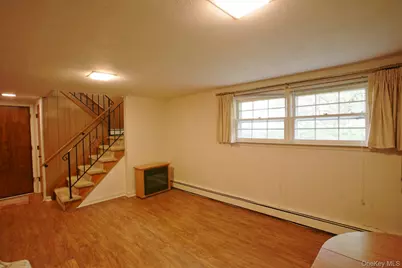 7 Margaret Drive, Hyde Park, NY 12538 - Photo 19