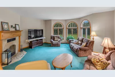 501 Wading River Road, Manorville, NY 11949 - Photo 5