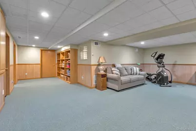 501 Wading River Road, Manorville, NY 11949 - Photo 25