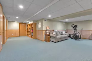 501 Wading River Rd, Manorville, NY 11949 - Photo 25