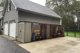 501 Wading River Rd, Manorville, NY 11949 - Photo 31