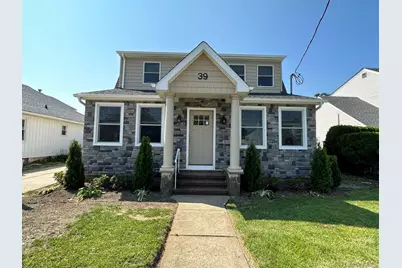 39 Fairfield Avenue #2nd Fl, Mineola, NY 11501 - Photo 3