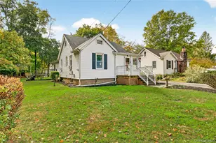 18 Oakwood Rd, Bardonia, NY 10954 - Photo 3