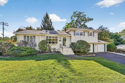 23 Maplewood Boulevard, Suffern, NY 10901 - Photo 3