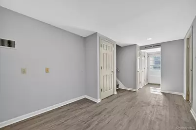 23 Maplewood Boulevard, Suffern, NY 10901 - Photo 31