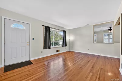 23 Maplewood Boulevard, Suffern, NY 10901 - Photo 7