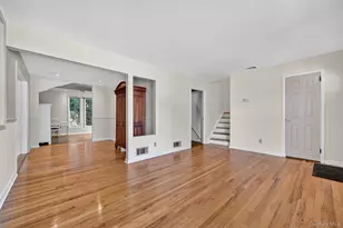 23 Maplewood Blvd, Suffern, NY 10901 - Photo 9