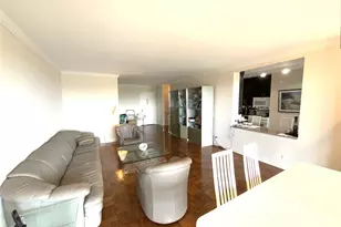 270-10 Grand Central Pkwy, Floral Park, NY 11005 - Photo 5