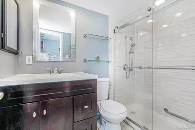 244 Woehrle Avenue, New York, NY 10312 - Photo 19