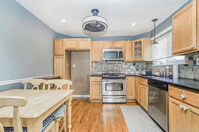 244 Woehrle Avenue, New York, NY 10312 - Photo 23