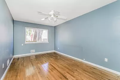 244 Woehrle Avenue, New York, NY 10312 - Photo 29