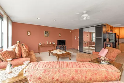 10-01 162 St #4A, Whitestone, NY 11357 - Photo 3