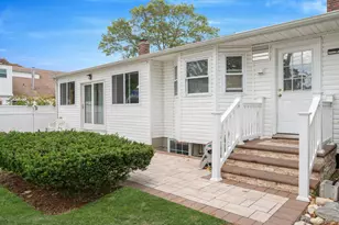 21 Francisco Ave, Central Islip, NY 11722 - Photo 37