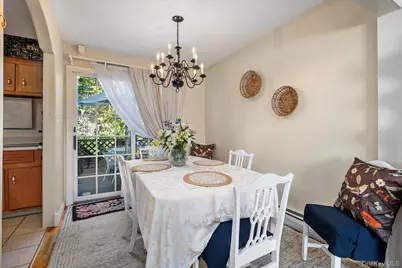 31 Walnut Avenue, Farmingdale, NY 11735 - Photo 7