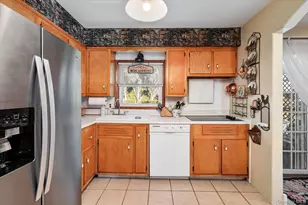 31 Walnut Ave, Farmingdale, NY 11735 - Photo 9