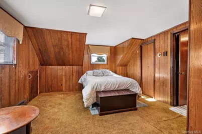 31 Walnut Avenue, Farmingdale, NY 11735 - Photo 13