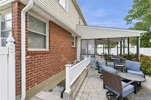 155 Merrick Ave, East Meadow, NY 11554 - Photo 17