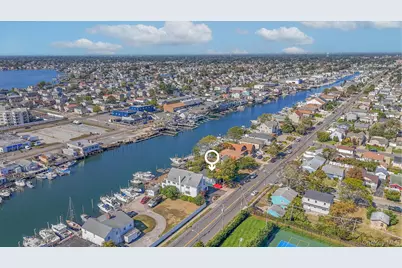 870 Guy Lombardo Avenue, Freeport, NY 11520 - Photo 25