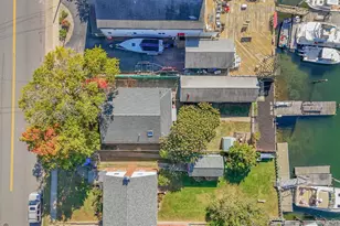 870 Guy Lombardo Ave, Freeport, NY 11520 - Photo 19