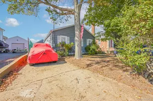 870 Guy Lombardo Ave, Freeport, NY 11520 - Photo 7