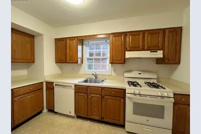 10 Inwood Road #B, Port Washington, NY 11050 - Photo 5