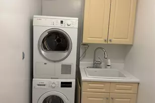 420 E 51st St, New York, NY 10022 - Photo 17