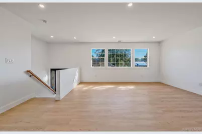 31 Harrison Drive, Shirley, NY 11967 - Photo 5