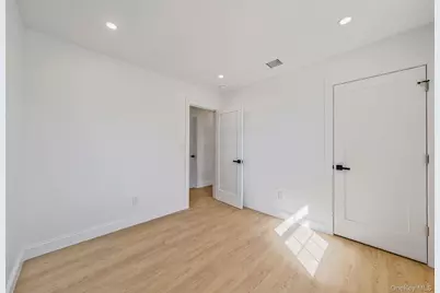 31 Harrison Drive, Shirley, NY 11967 - Photo 21