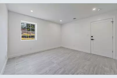 31 Harrison Drive, Shirley, NY 11967 - Photo 25