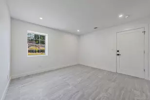 31 Harrison Dr, Shirley, NY 11967 - Photo 25