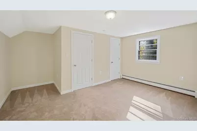 22 5th Avenue, Smithtown, NY 11787 - Photo 35