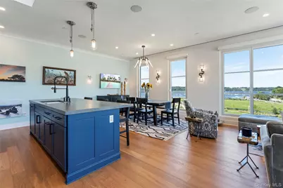 100 Garvies Point Road #1309, Glen Cove, NY 11542 - Photo 5