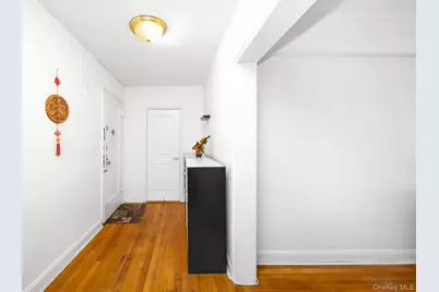 79-16 Main Street #3J, Flushing, NY 11367 - Photo 5