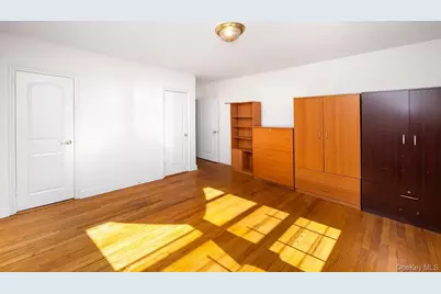 79-16 Main Street #3J, Flushing, NY 11367 - Photo 9