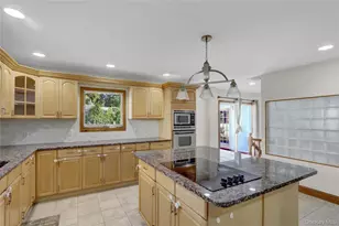 600 Plainview Rd, Plainview, NY 11803 - Photo 17