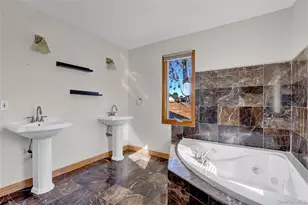 600 Plainview Rd, Plainview, NY 11803 - Photo 29