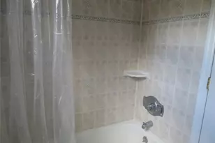 4 Oxford Ct, Suffern, NY 10901 - Photo 11