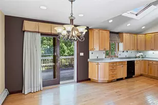 9 Grossman St, Melville, NY 11747 - Photo 9