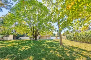 9 Grossman St, Melville, NY 11747 - Photo 35