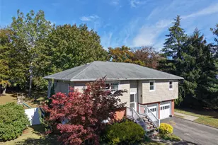 9 Grossman St, Melville, NY 11747 - Photo 37