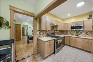 84-05 102nd St, Richmond Hill, NY 11418 - Photo 9