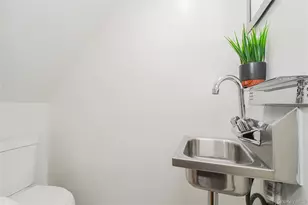 310 Eldert Ln, Brooklyn, NY 11208 - Photo 17