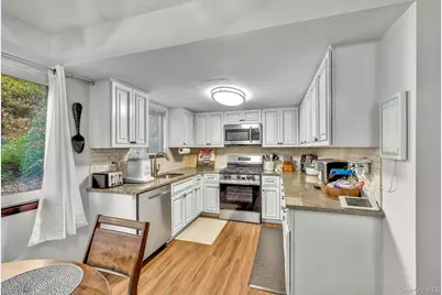 9 Cherry Court, Highland Mills, NY 10930 - Photo 7