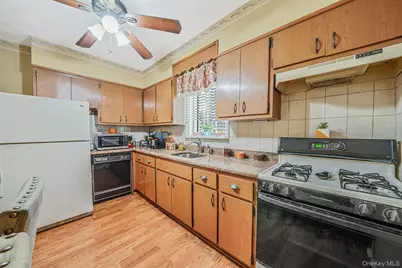 4104 Avenue S, Brooklyn, NY 11234 - Photo 9