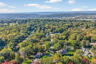 24 Whitewood Rd, White Plains, NY 10603 - Photo 49