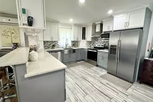 36 Sands Ln, Brookhaven, NY 11719 - Photo 3