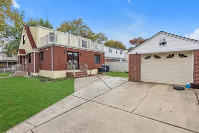 7653 268th Street, Glen Oaks, NY 11040 - Photo 25