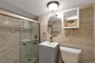 76-53 268th St, Glen Oaks, NY 11040 - Photo 21